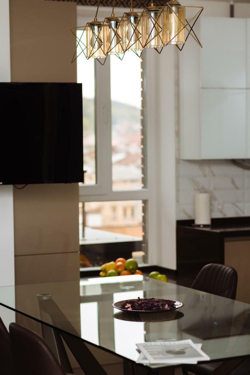 Luxury Terrace View Apartment! Lviv Exterior photo