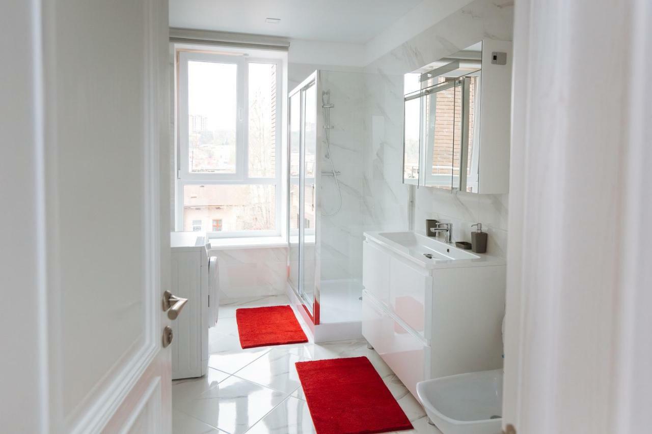 Luxury Terrace View Apartment! Lviv Exterior photo